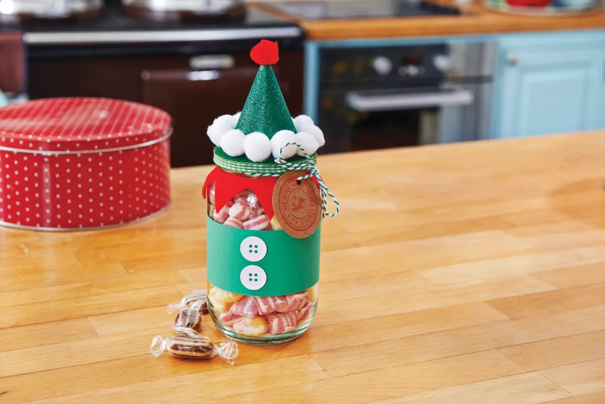 DIY Christmas Jars - elf jar