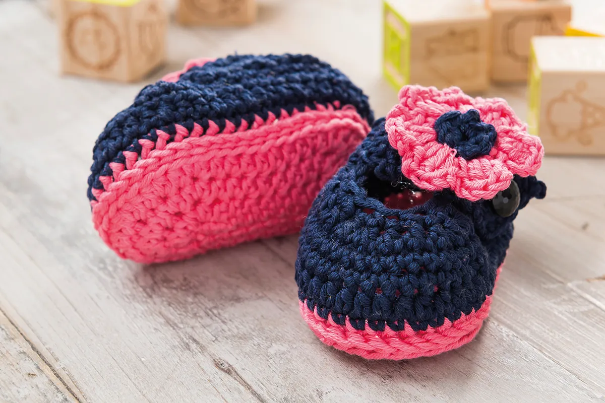 Free baby booties crochet pattern - soles