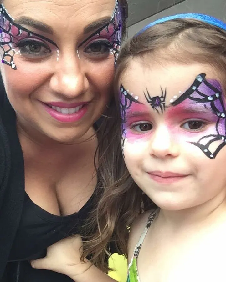 Sparkly spider web face paint easy Halloween face paint ideas