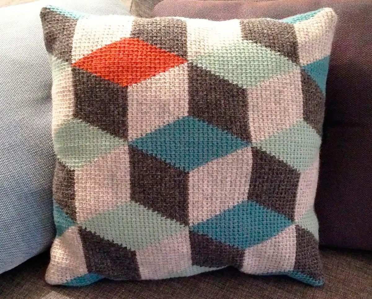 Tunisian crochet cushion pattern