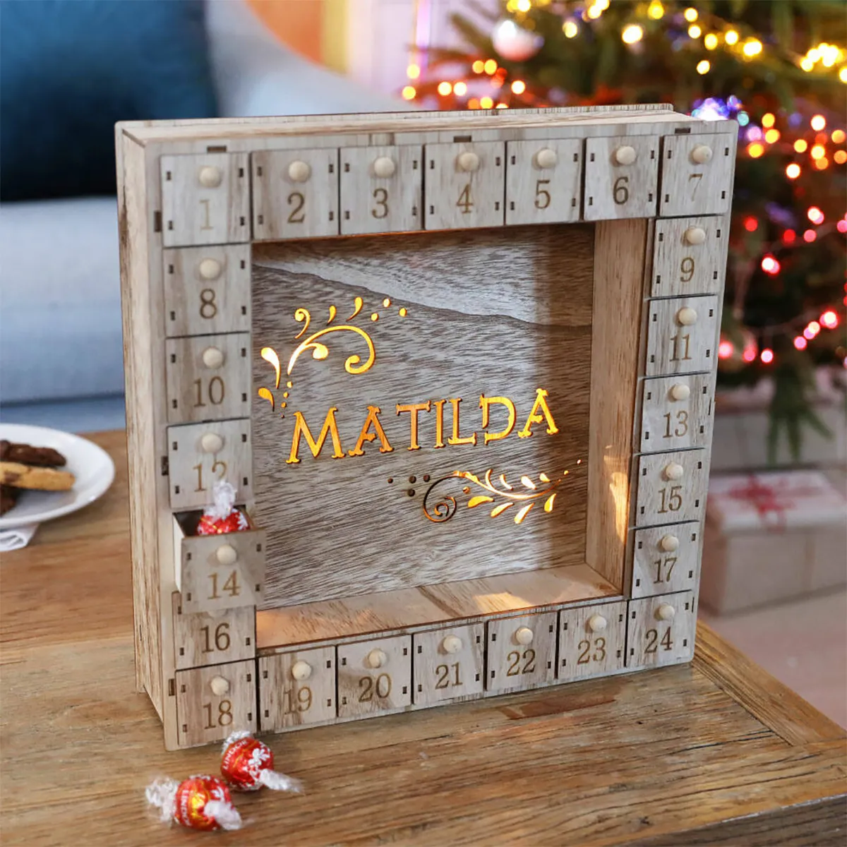 personalised-wooden-vintage-advent-calendar-light-box