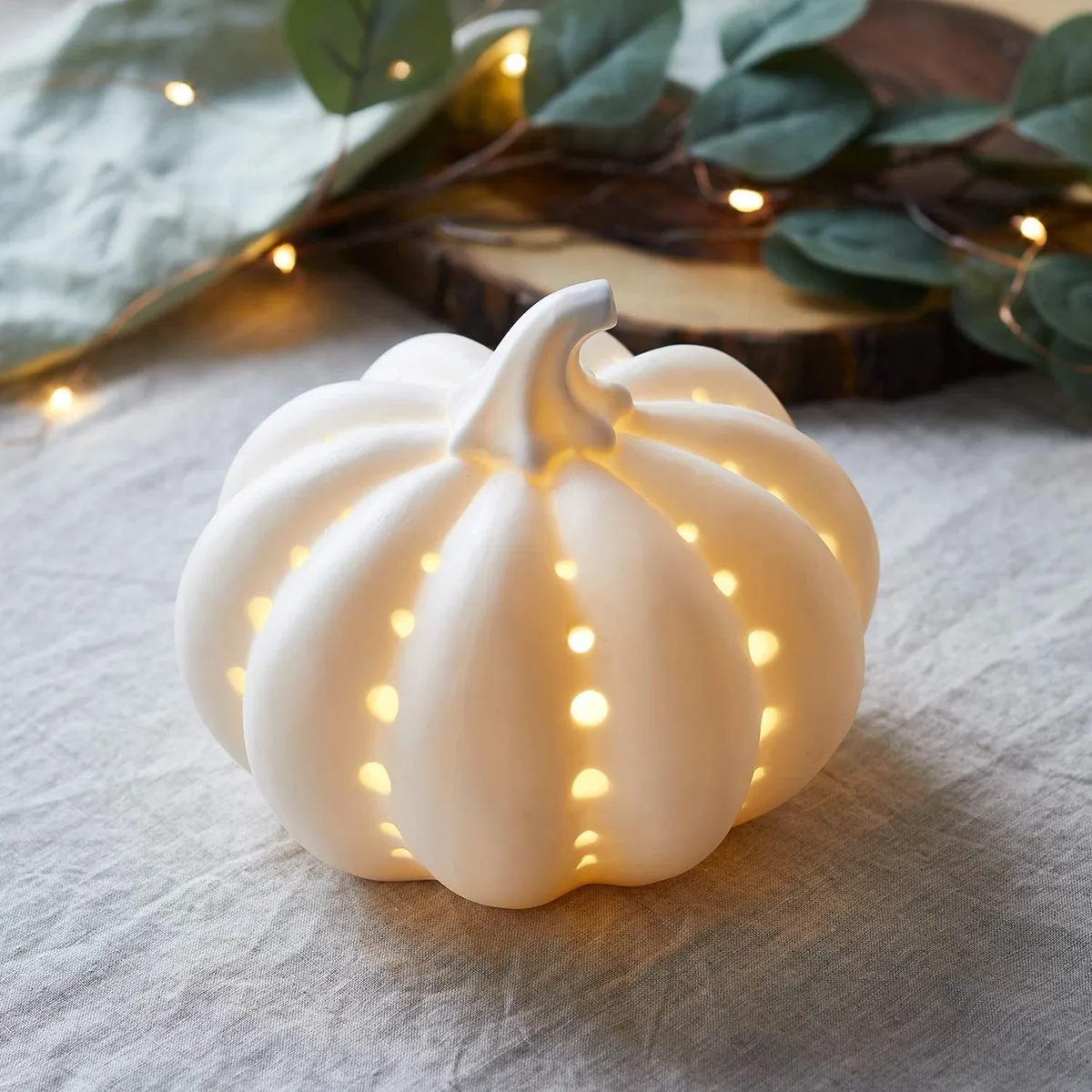 Easy pumpkin painting ideas ceramic pumpkins with tealights