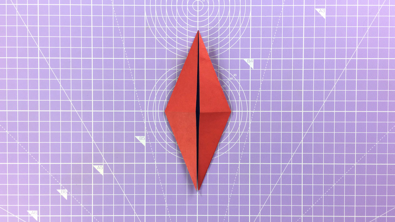 How to make an origami crane – step 10d