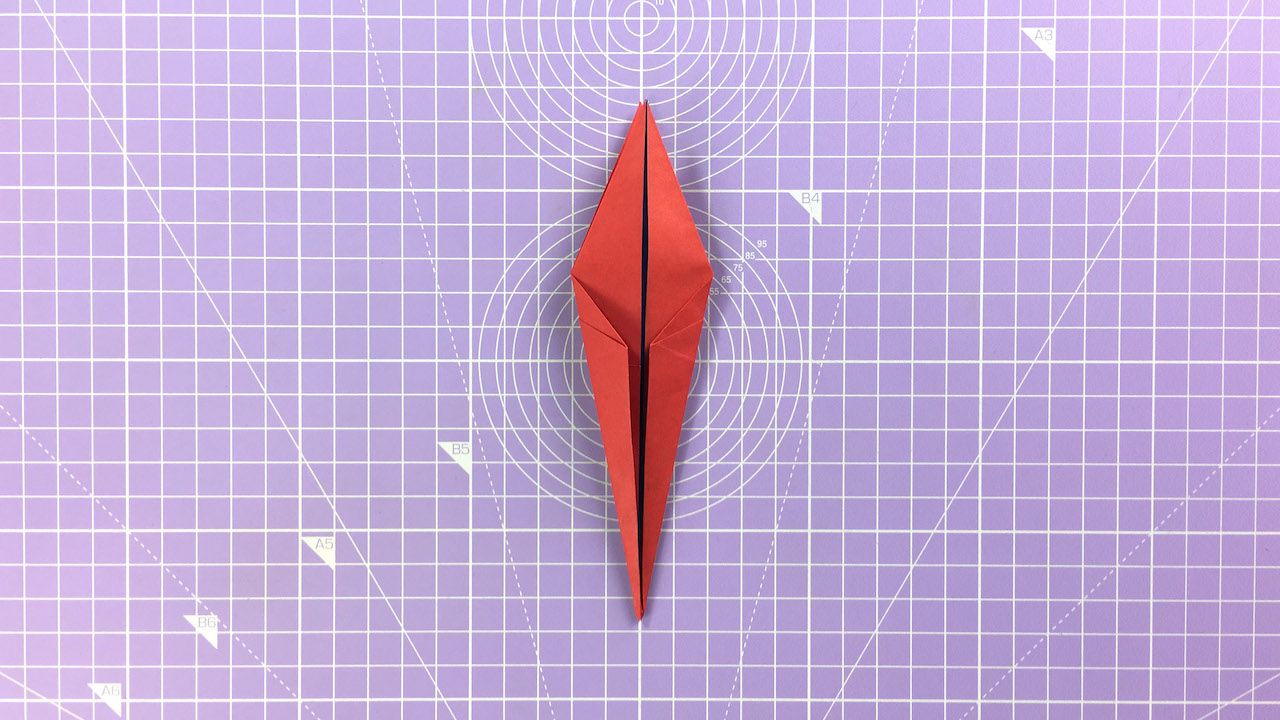 How to make an origami crane - step 13b