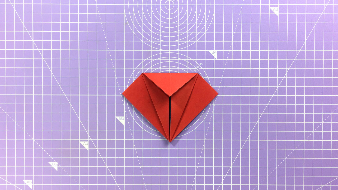 How to make an origami crane – step 6