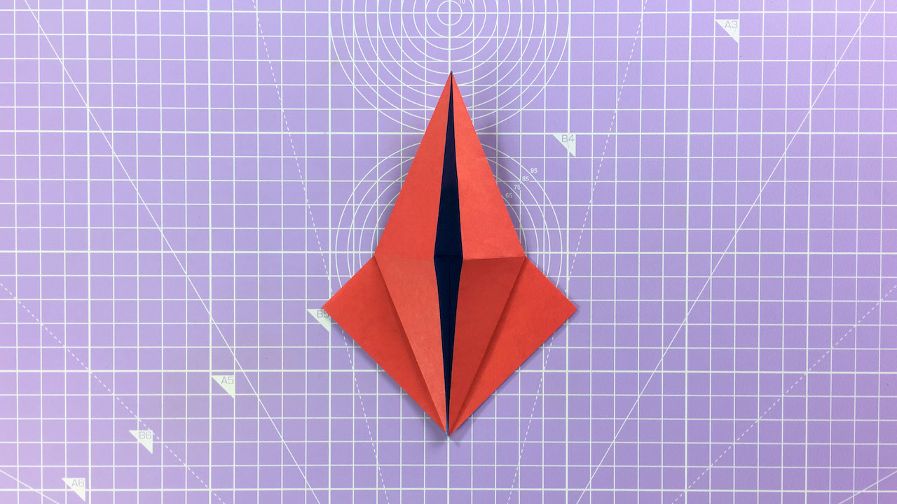 How to make an origami crane – step 8