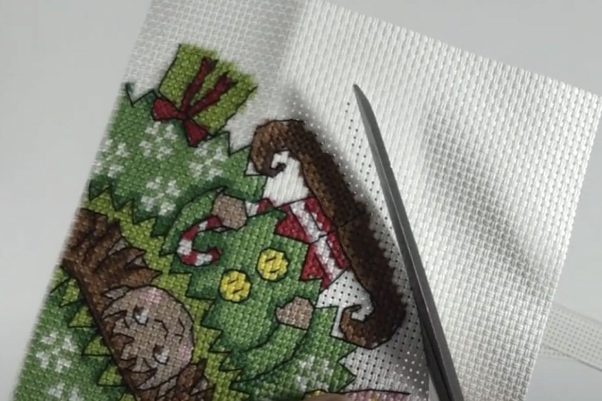 cross stitch elf