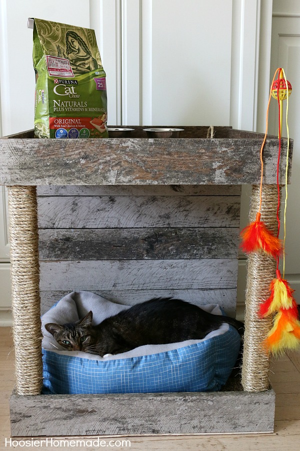 Cat condo made from wood pallets – wood pallet idea by Hoosier Handmade