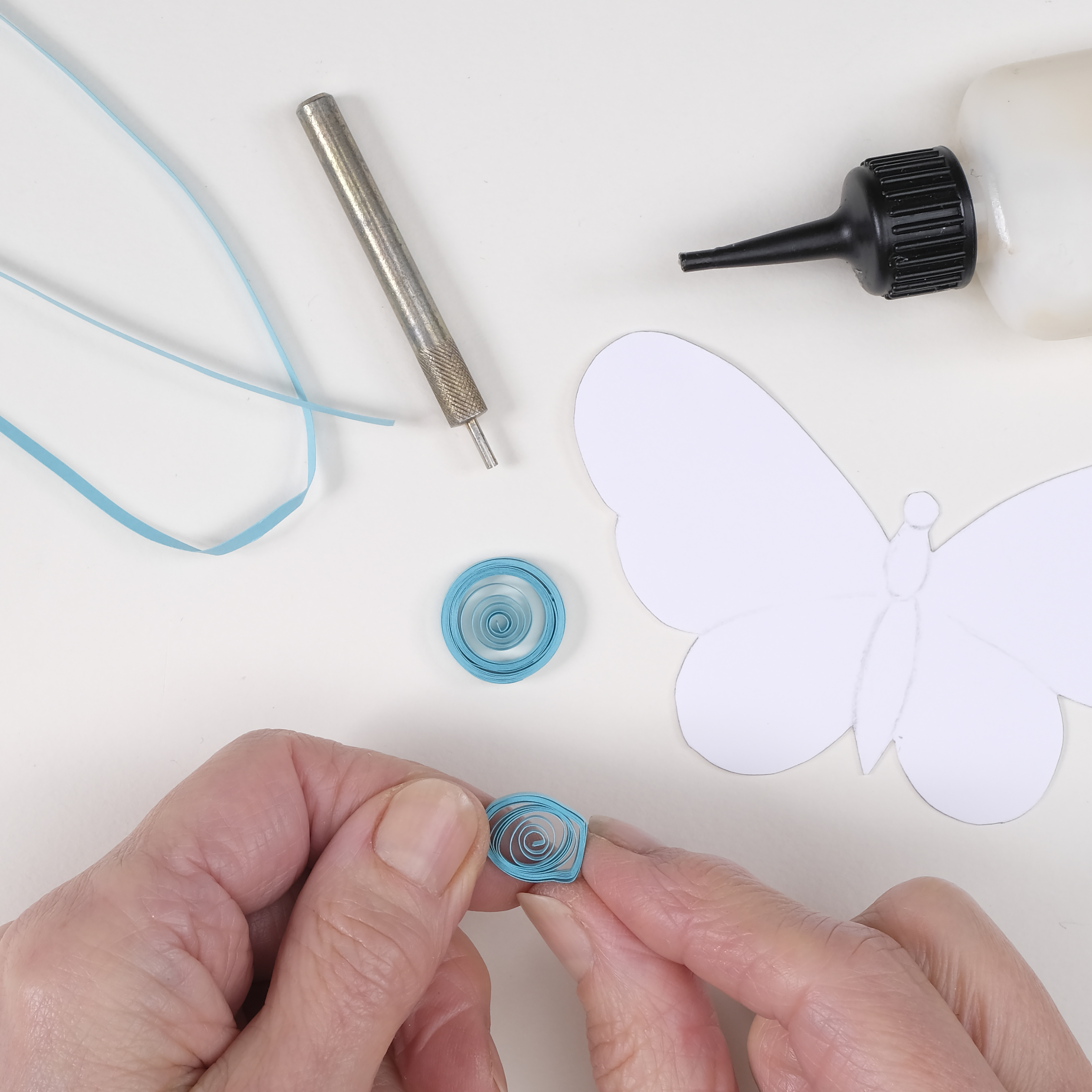 How to make a quilled butterfly – step 2