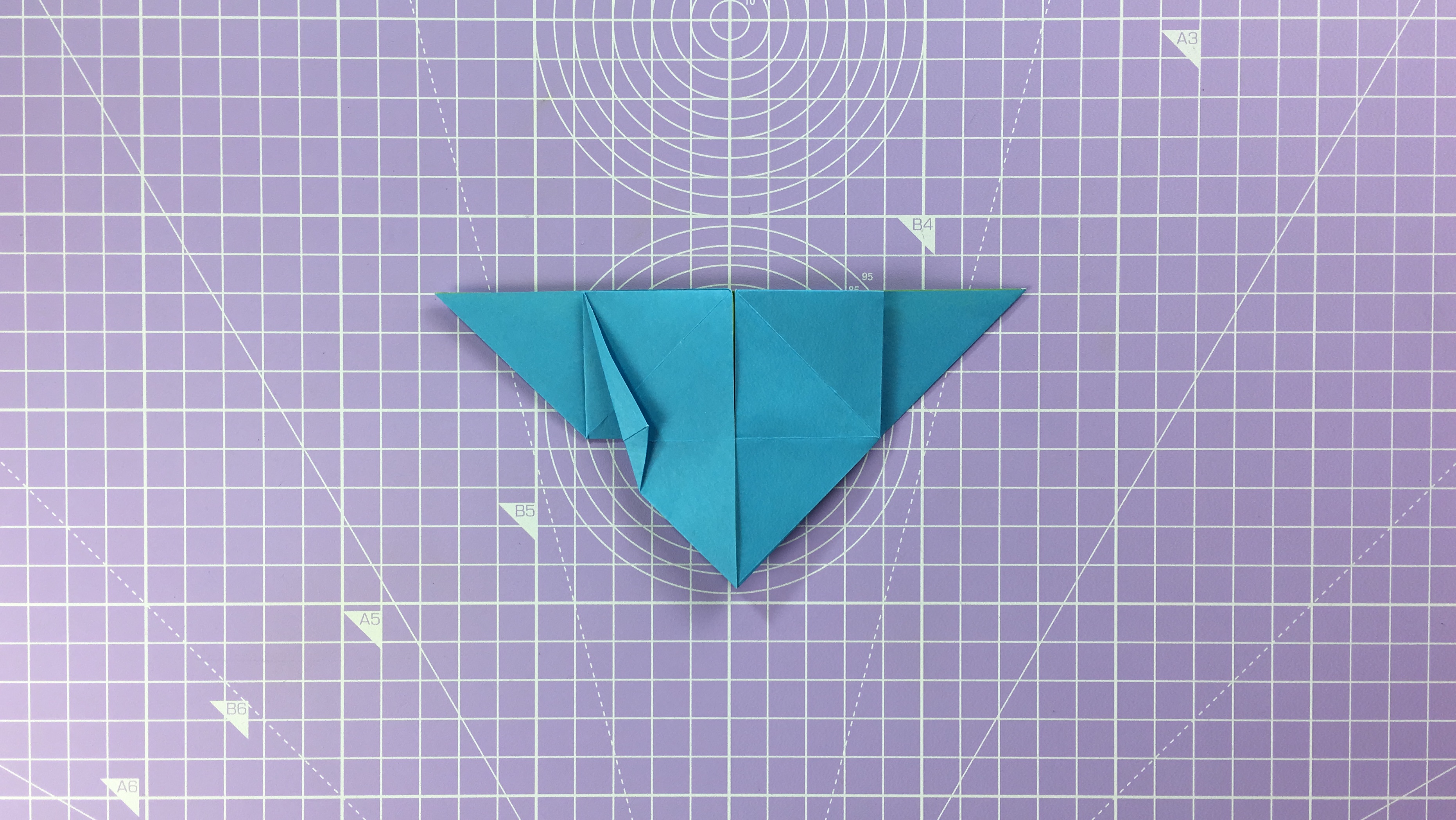 How to make an origami butterfly - step 13a
