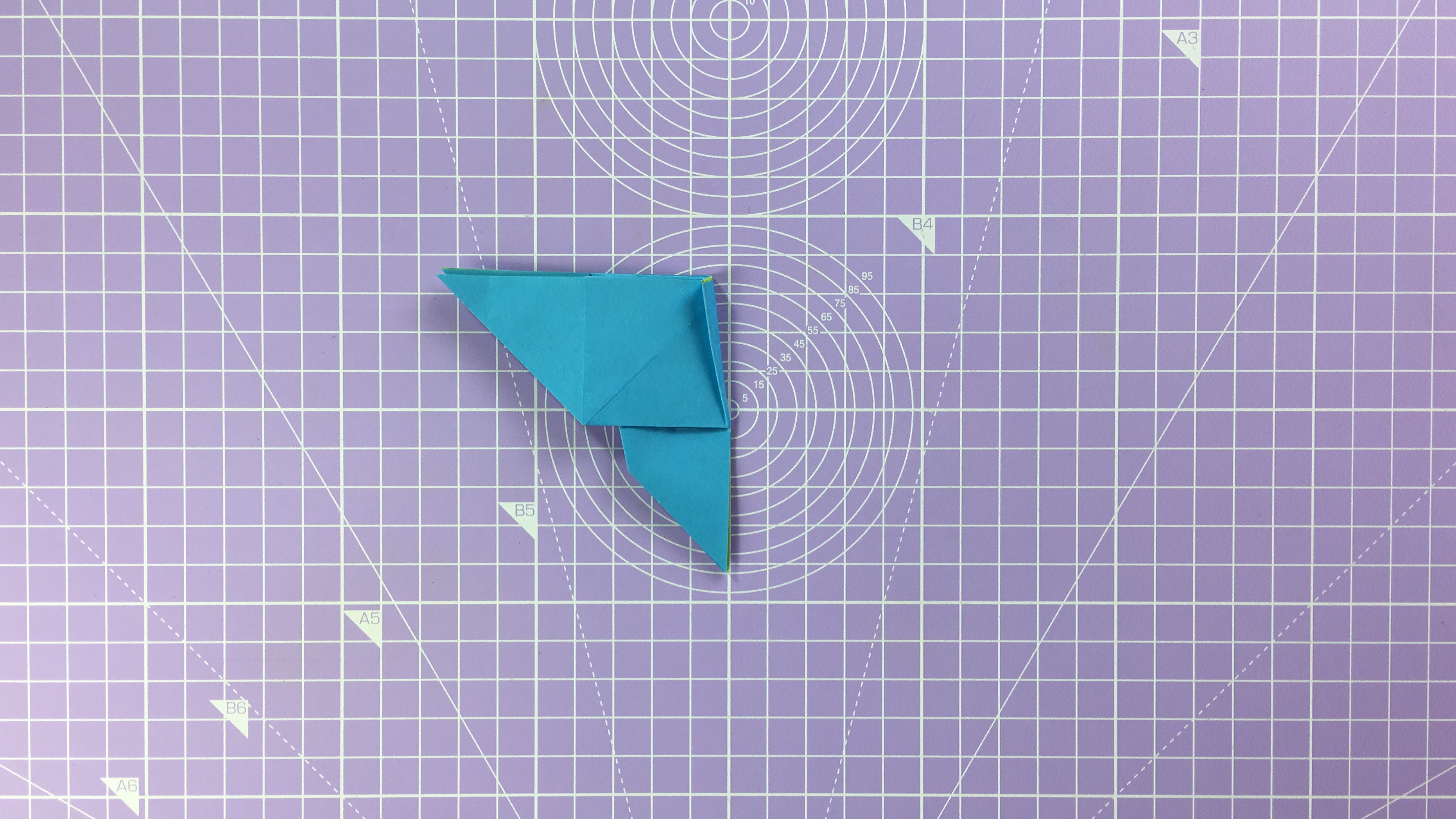 How to make an origami butterfly - step 15a