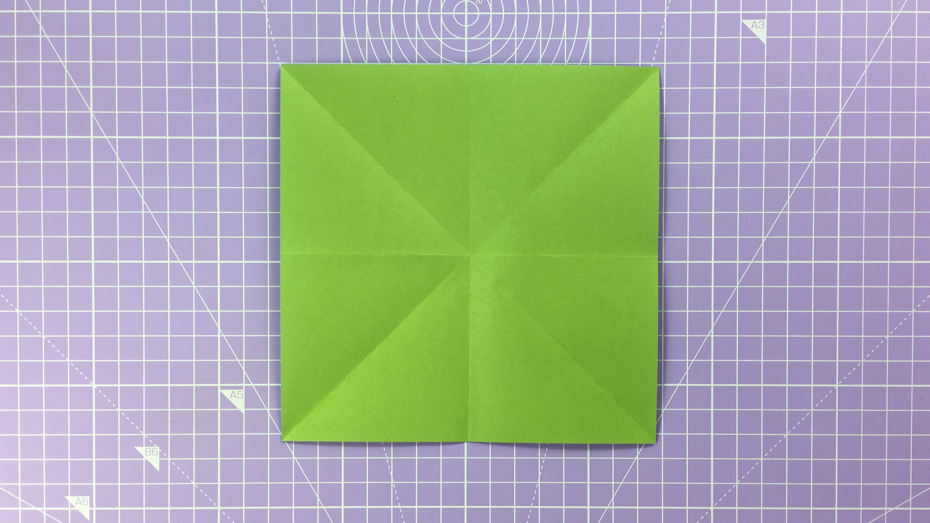 How to make an origami butterfly – step 2d