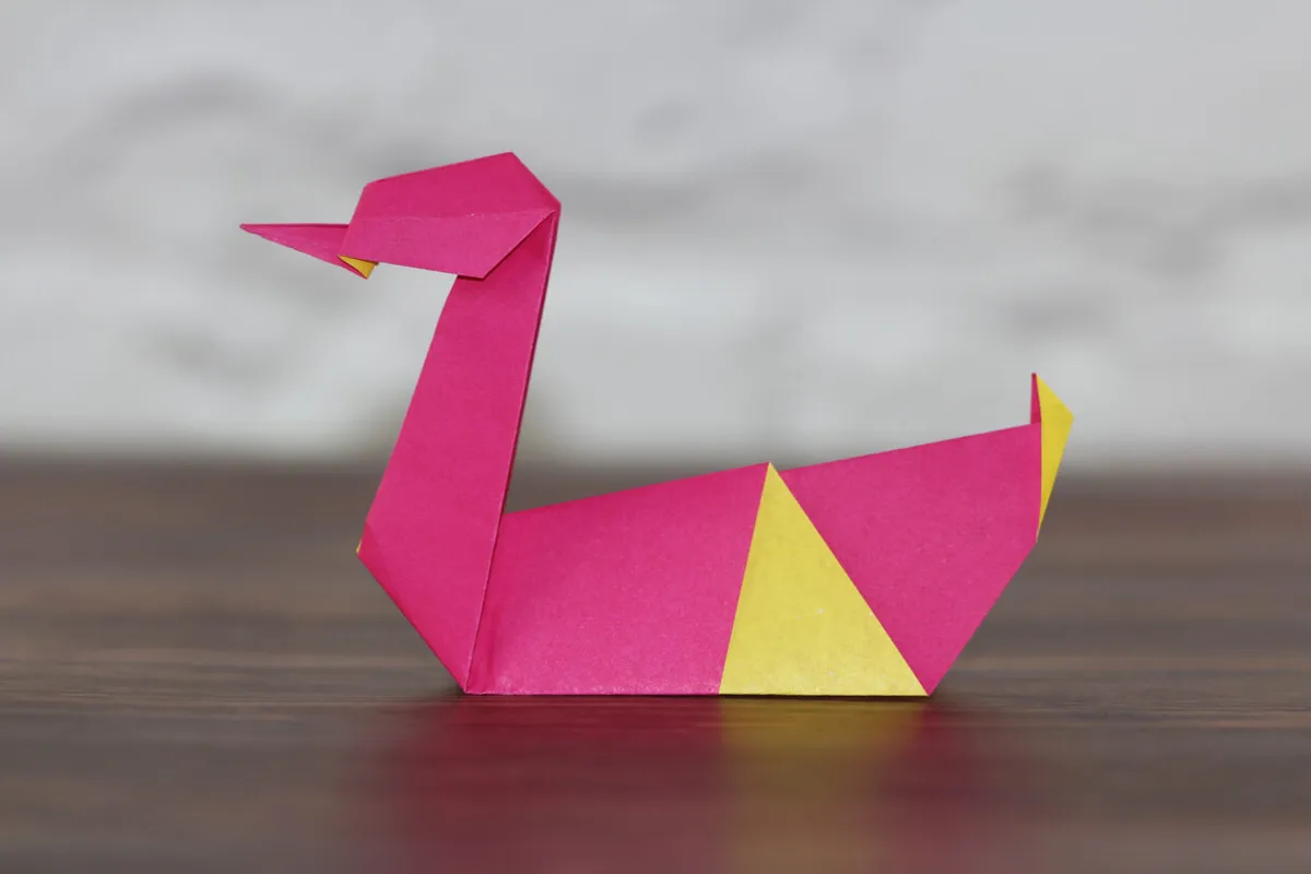 How to make an origami swan - Gathered