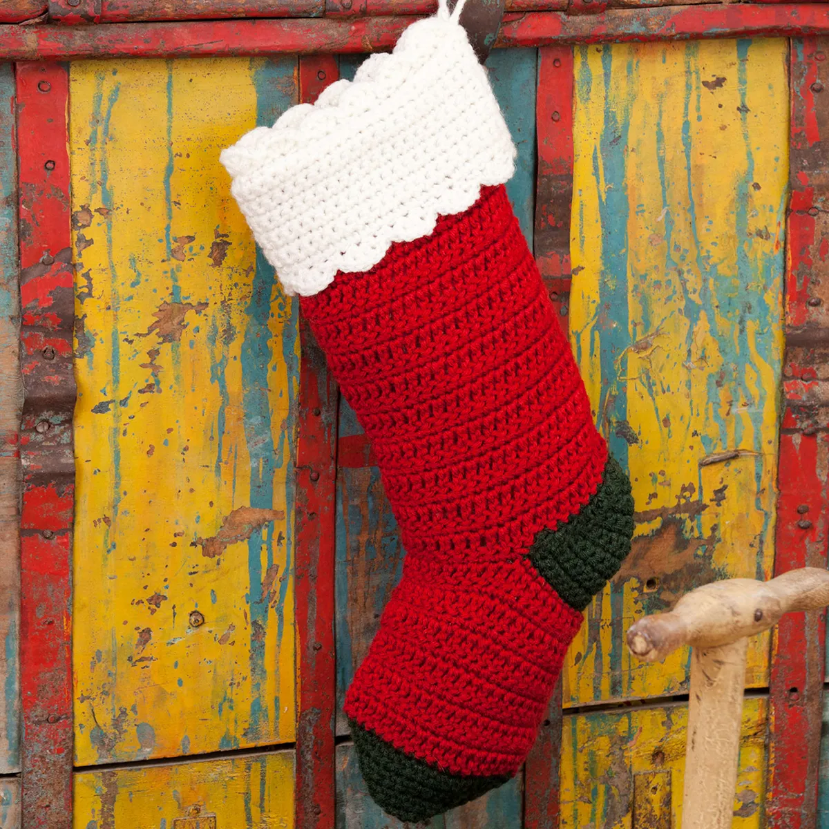 Red heart free crochet Christmas stocking pattern