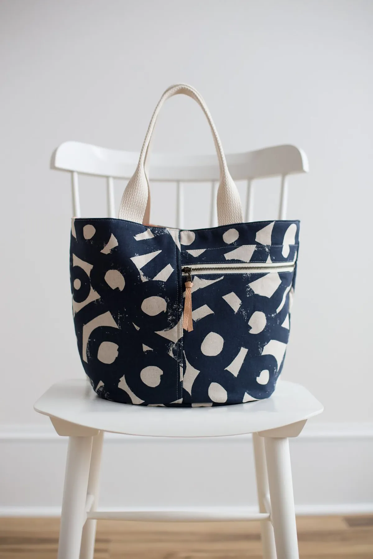 Bag patterns – crescent tote noodlehead