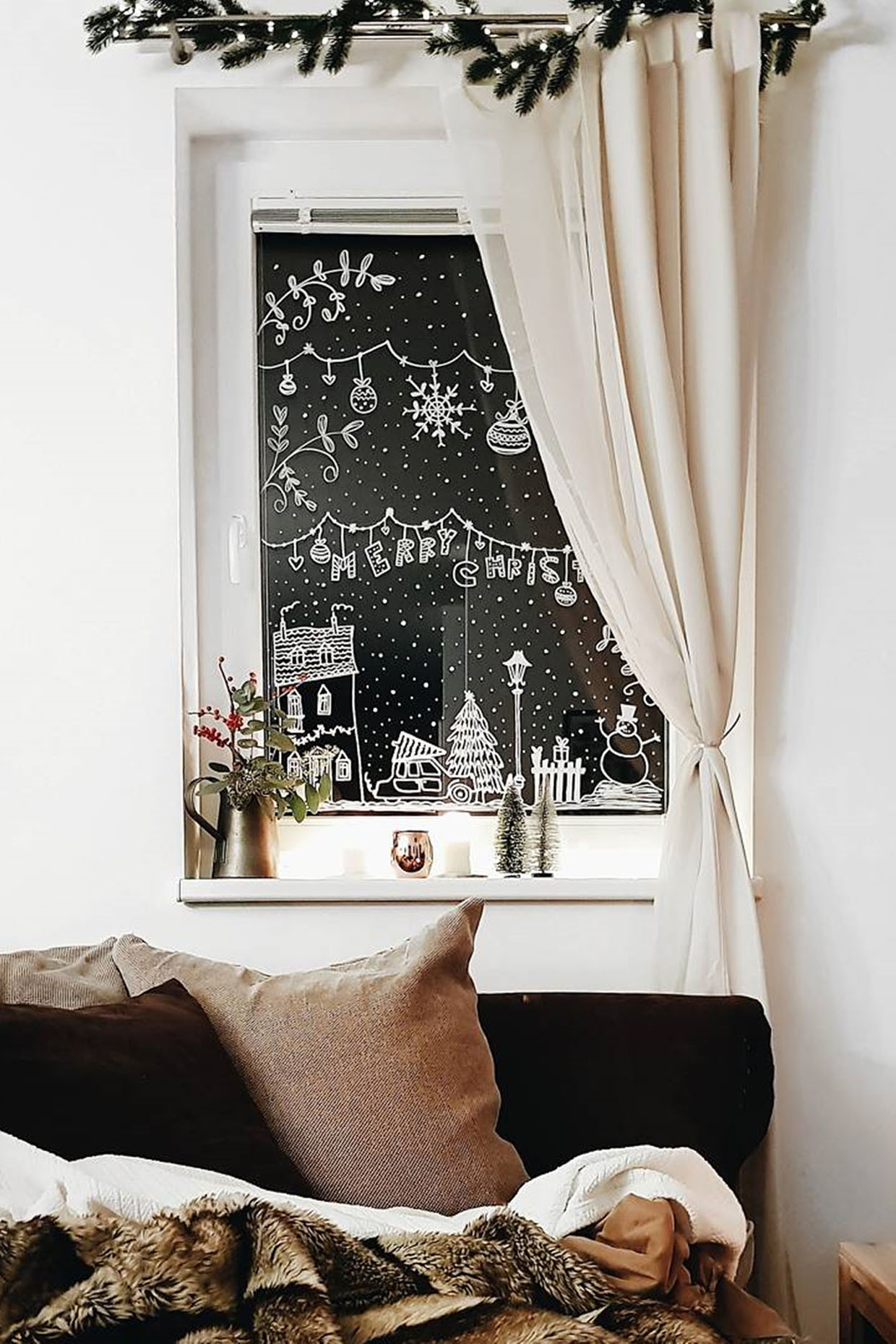 How to use window paint markers to create spectacular festive art - Gathered