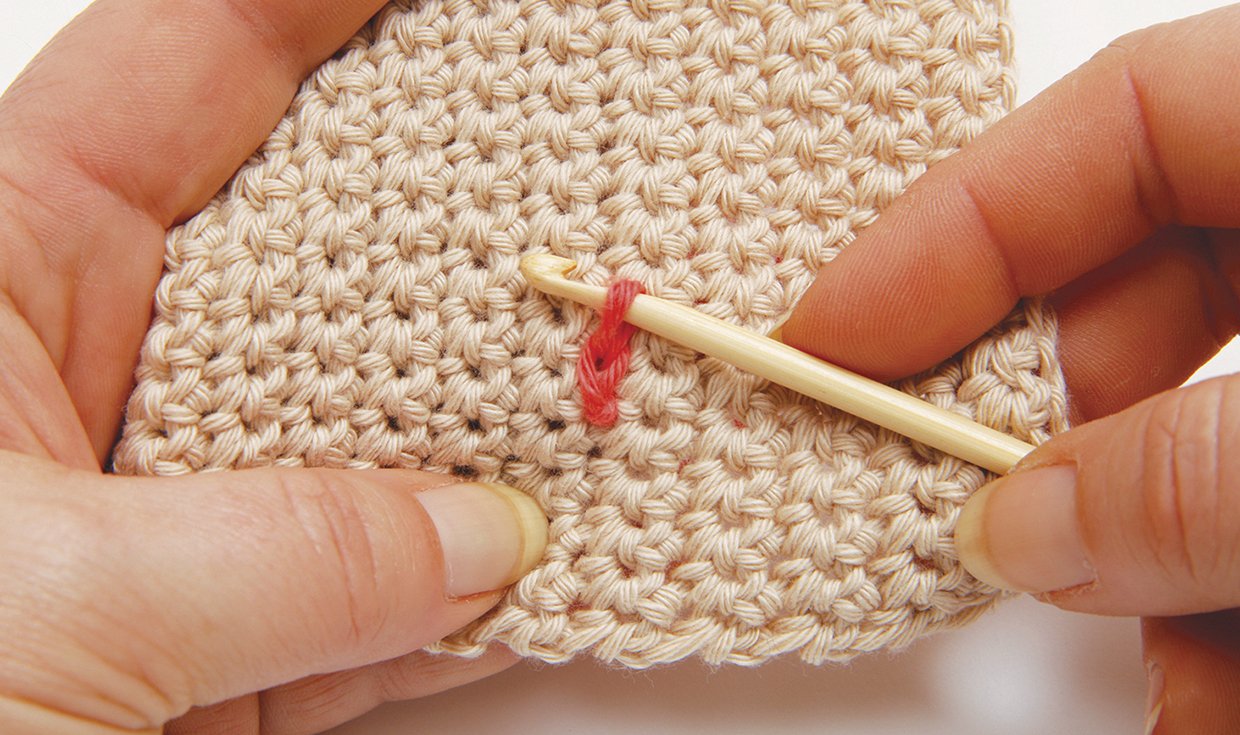 How to surface crochet – lines 03