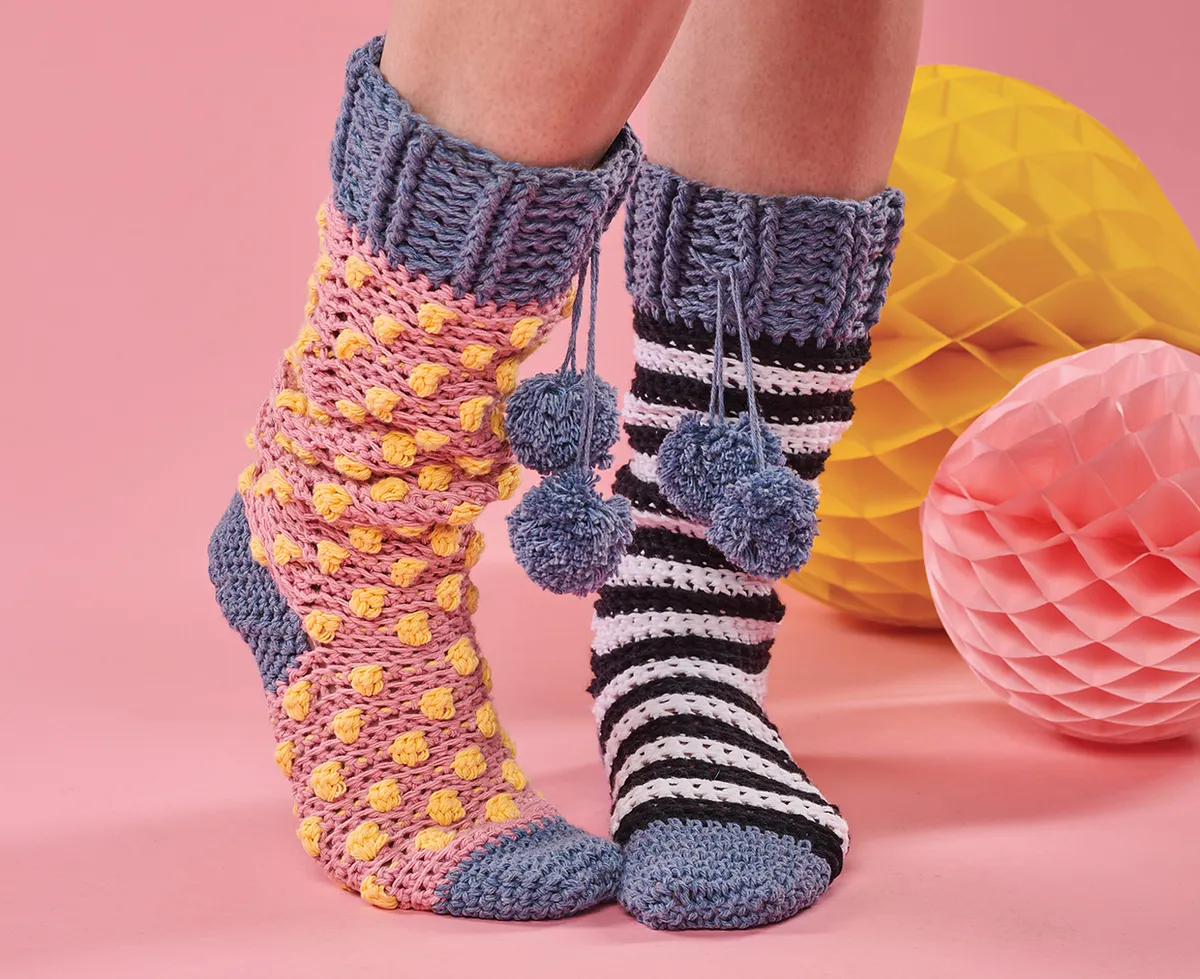odd socks crochet pattern