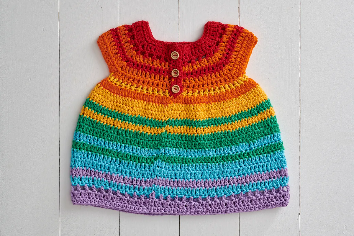 Free crochet baby dress pattern - back