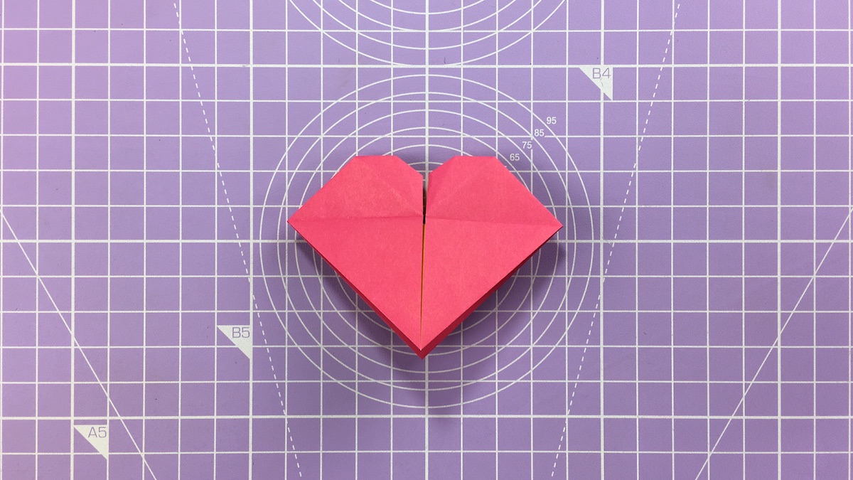 How to make an blossom origami heart – step 14, reverse