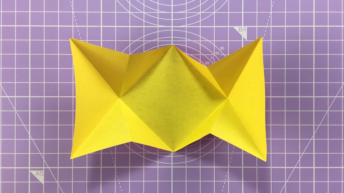 How to make an blossom origami heart – step 6b