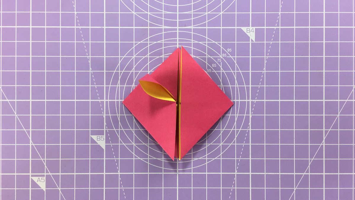 How to make an blossom origami heart – step 8a