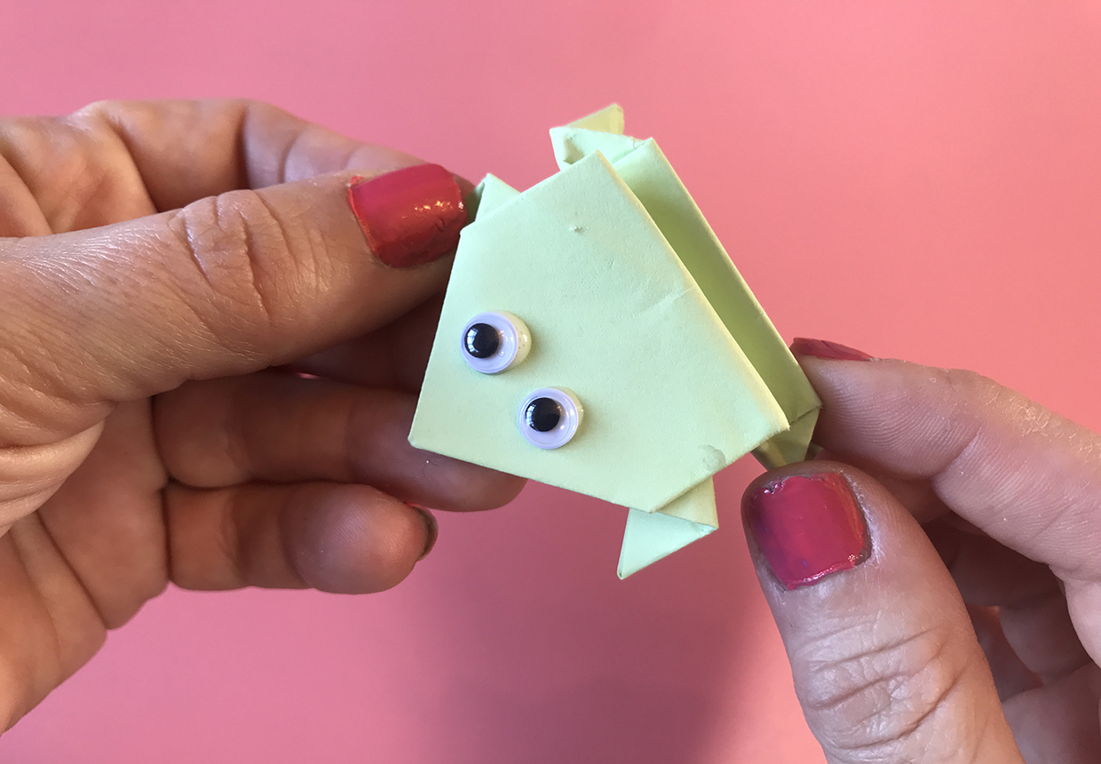 Origami frog tutorial