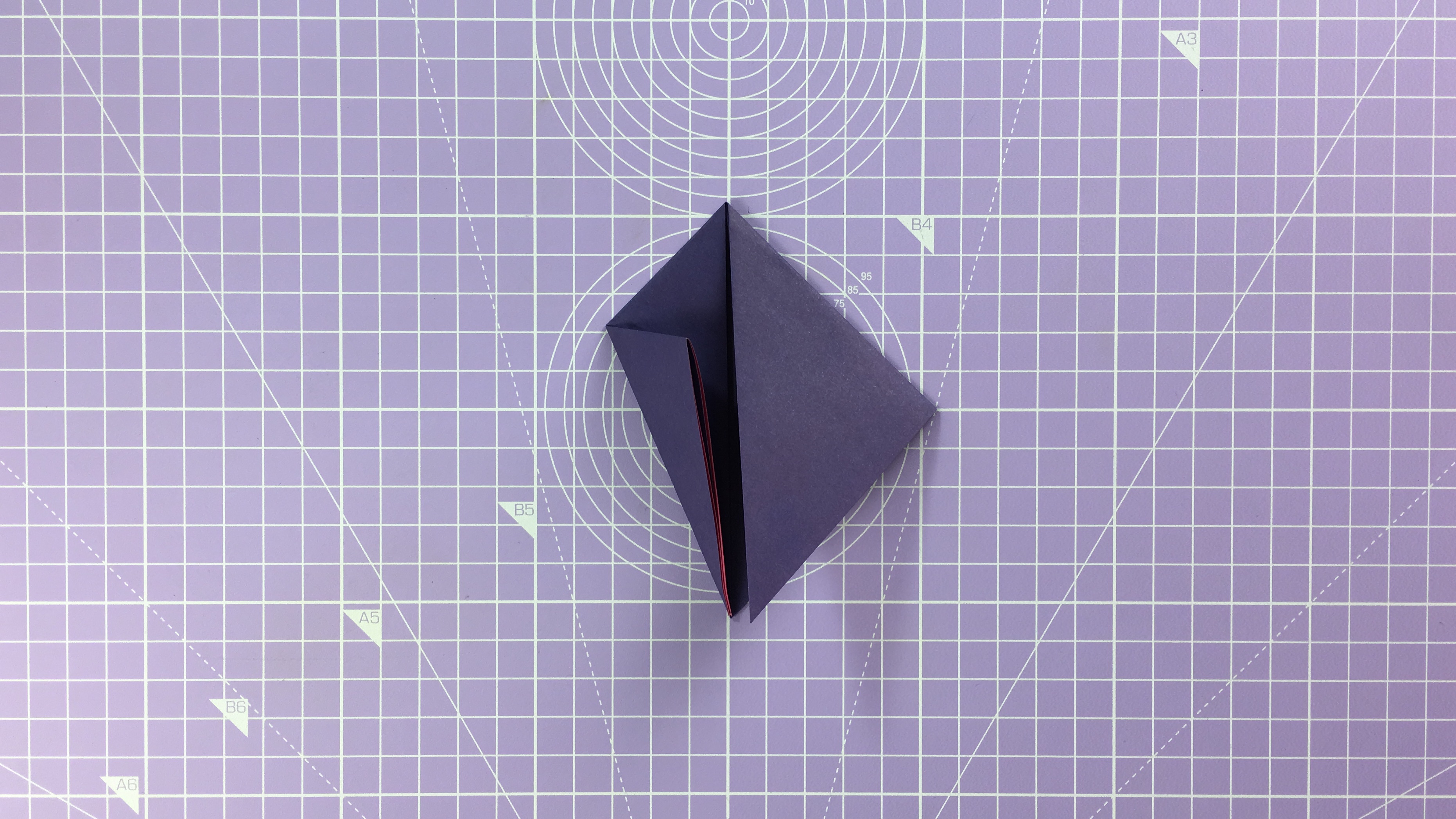 How to make an origami rabbit – step 4