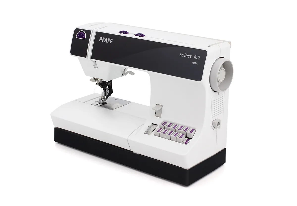Pfaff Select 4.2 Heavy Duty Sewing Machine