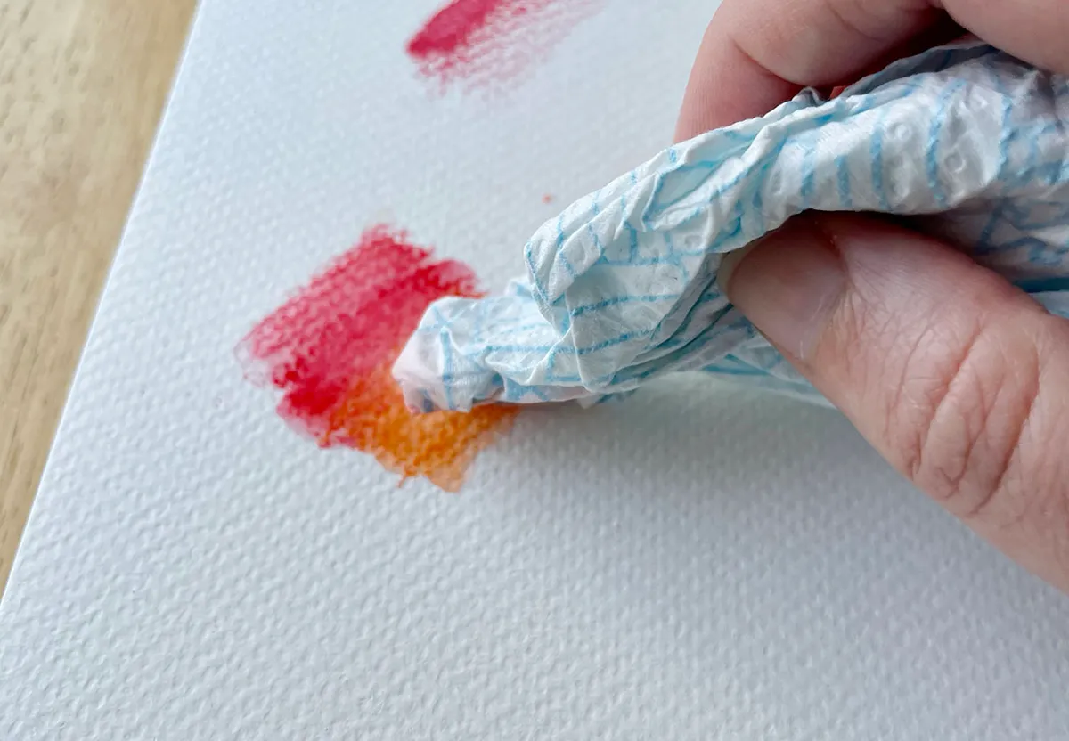 Best watercolor pencils – lifting color using a piece of kitchen towel
