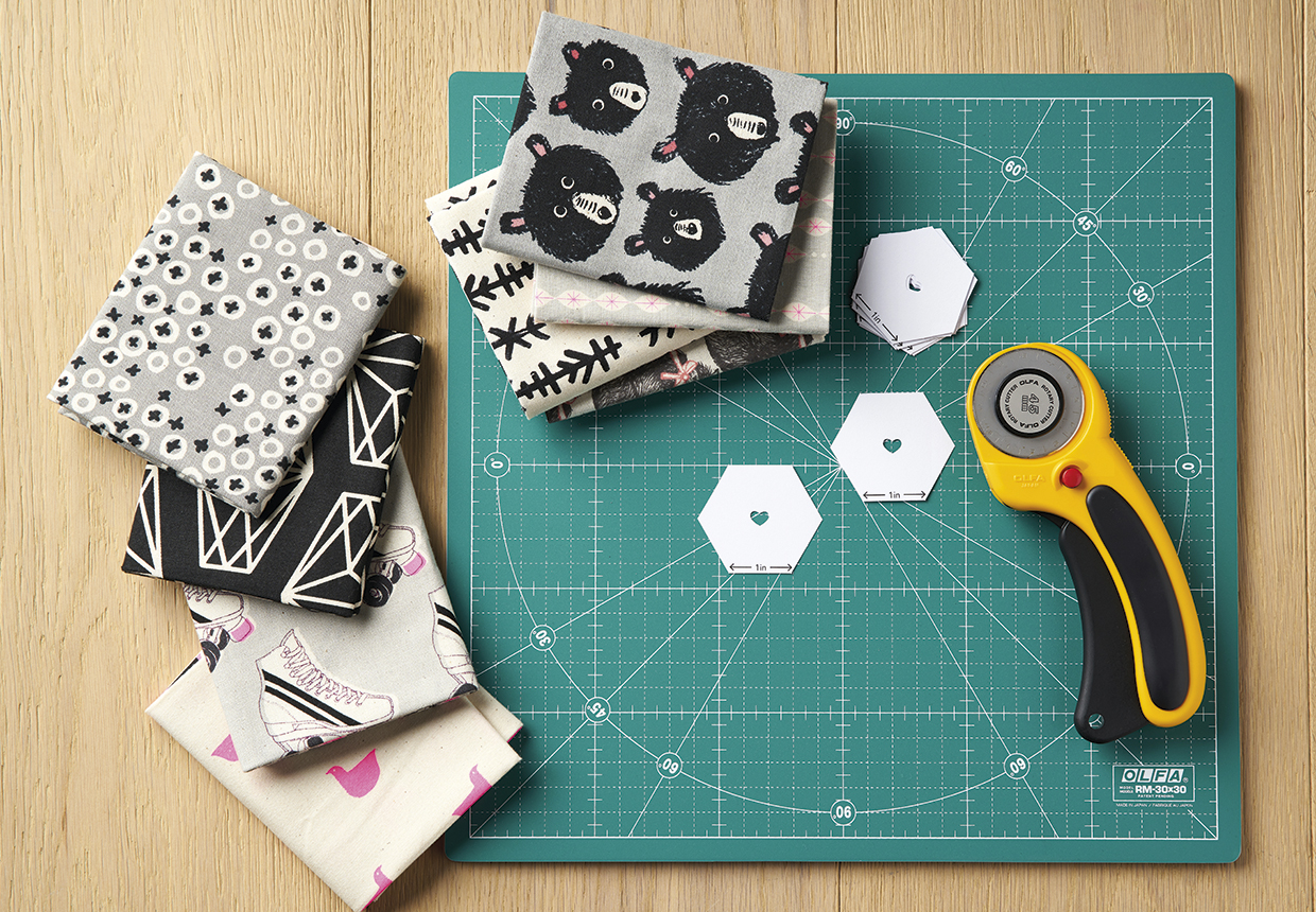 How to choose the right cutting mat for sewing and crafting 2024 - Gathered
