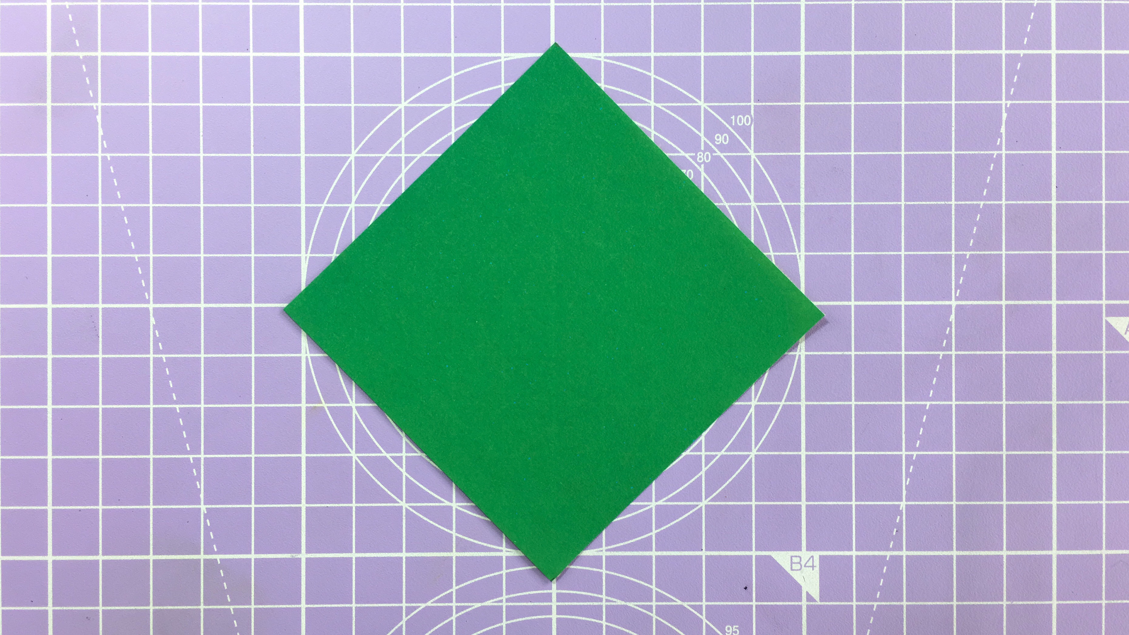 How to make an easy origami leaf - step 1
