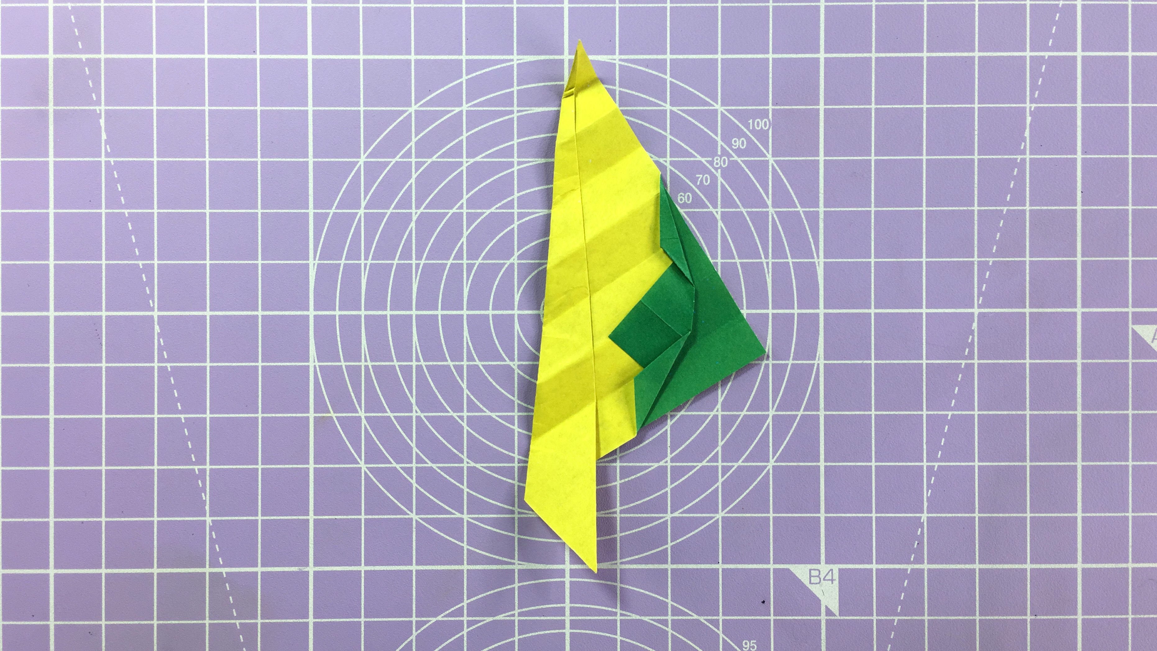 How to make an easy origami leaf - step 13