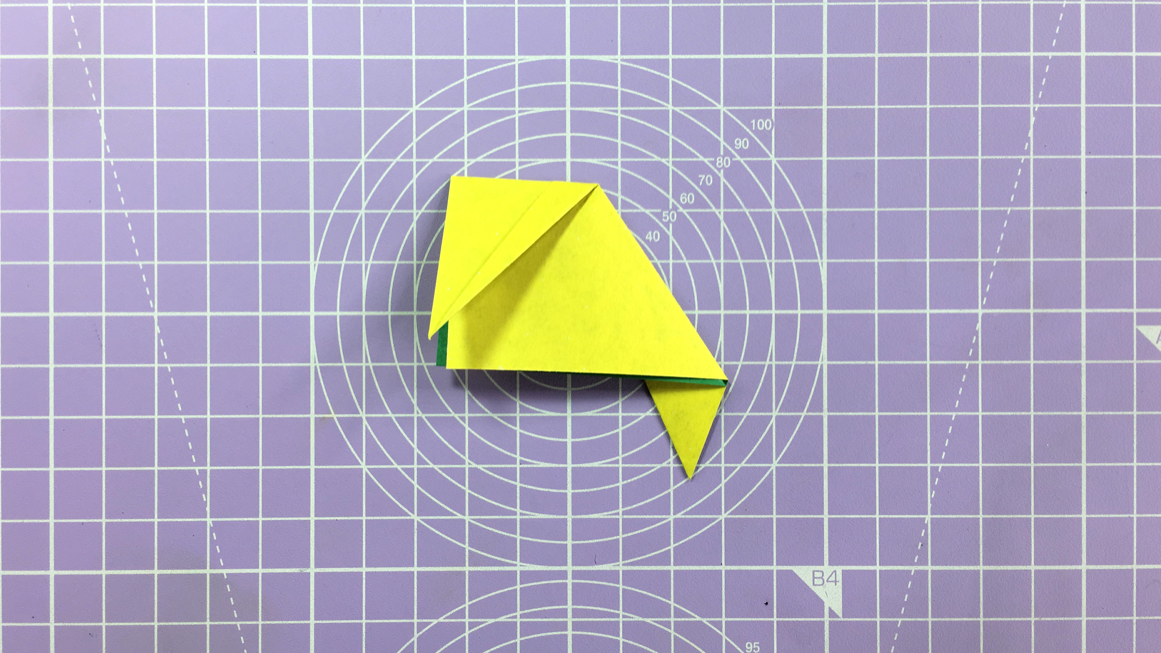 How to make an easy origami leaf - step 4b
