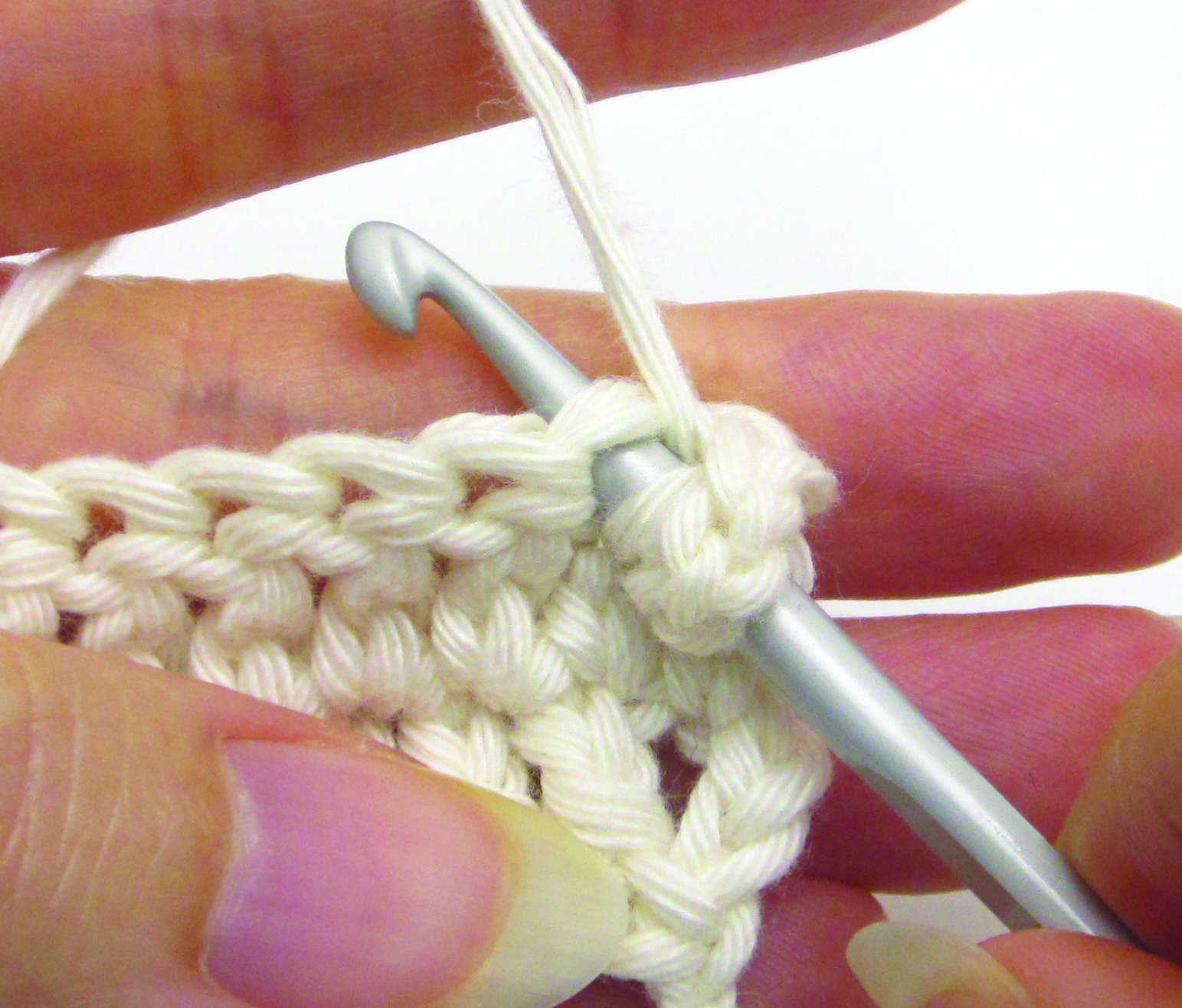 how to crochet half stitches - step 03