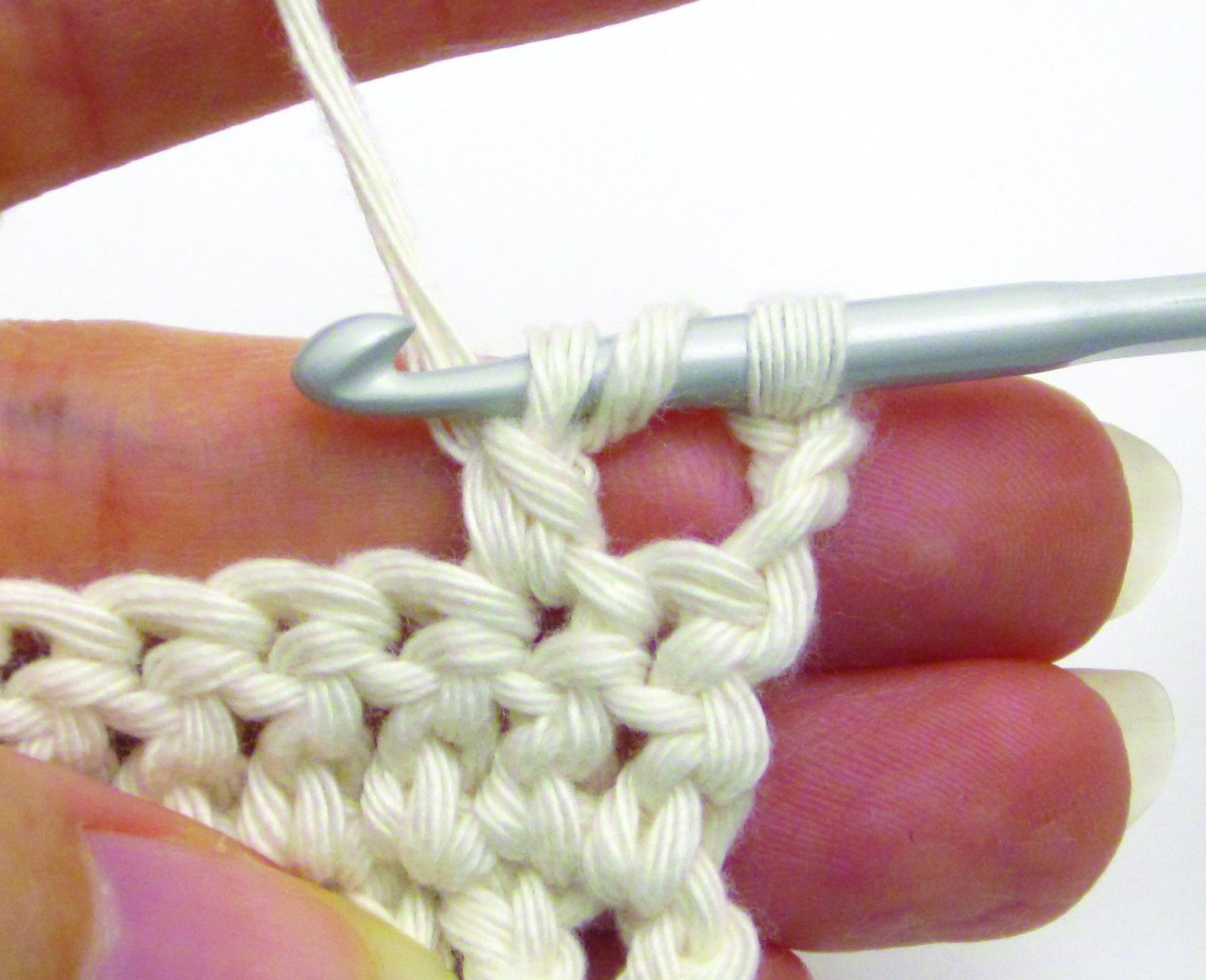 how to crochet half stitches - step 05