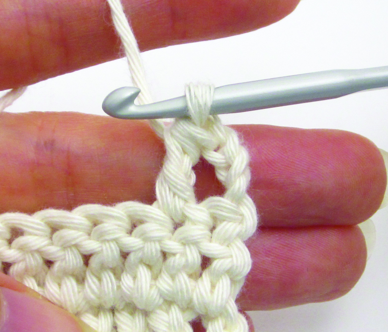 how to crochet half stitches - step 07