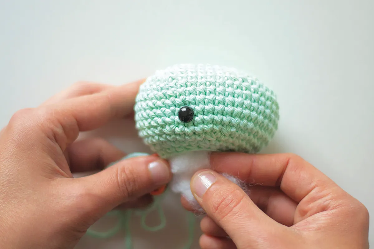 How to crochet a dinosaur - step3