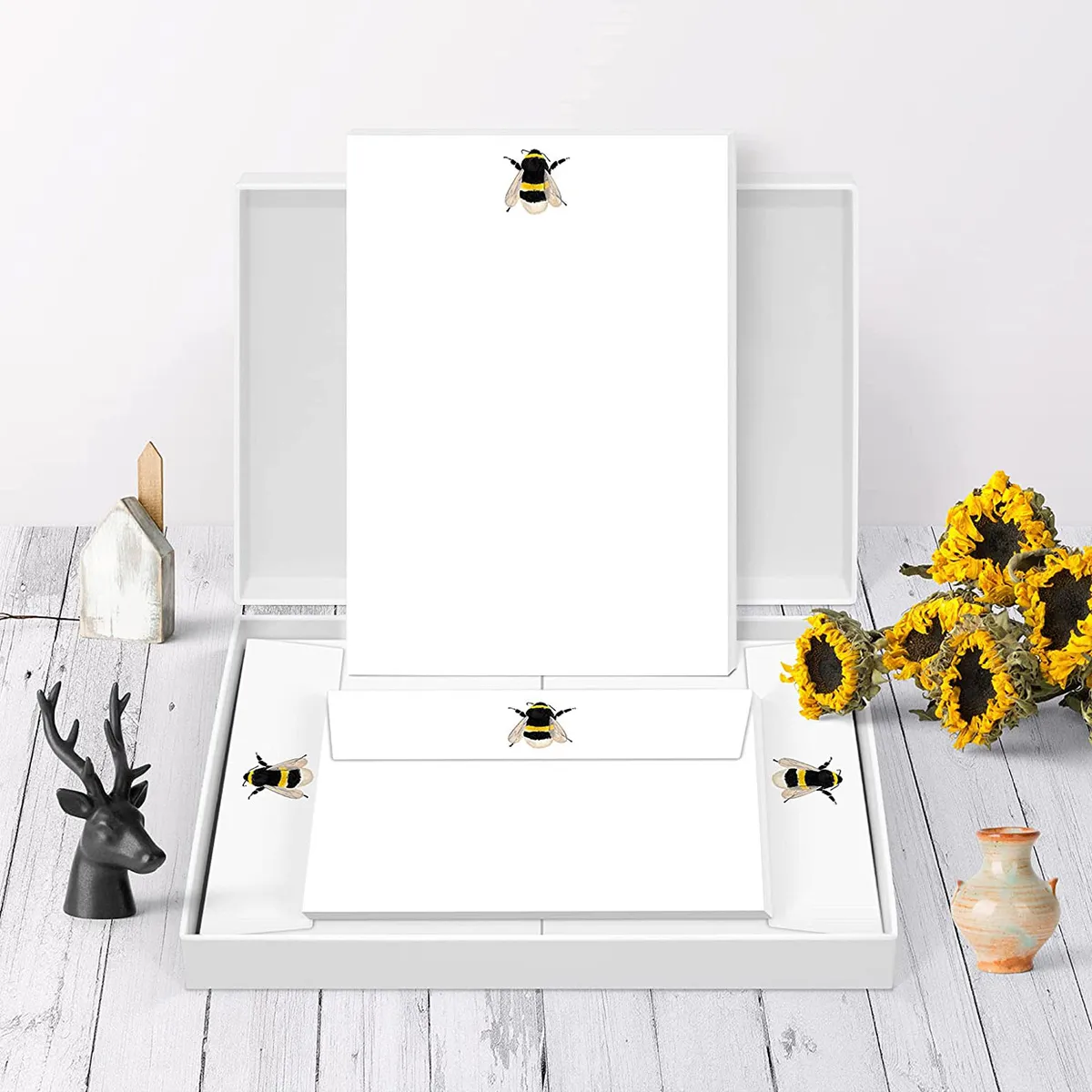 Me Loovely bumblebee letter writing set
