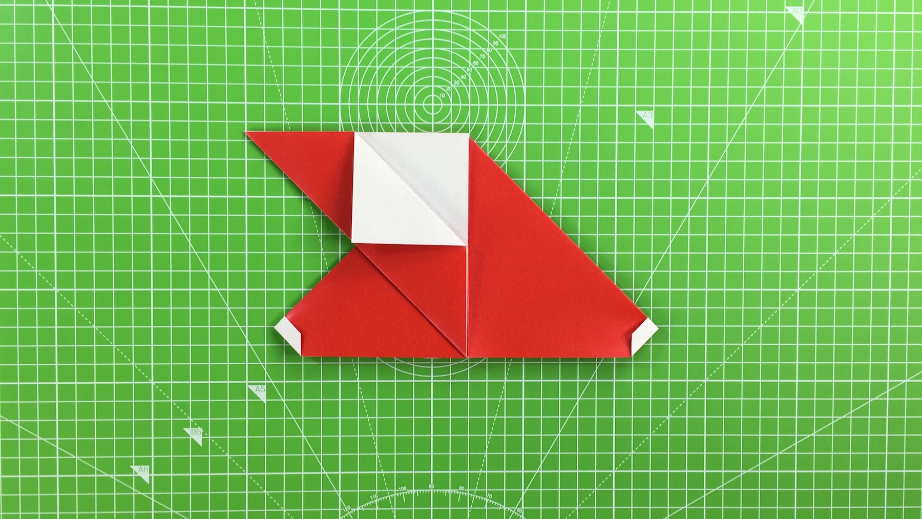 Origami Santa tutorial - how to make an origami Santa, step 15