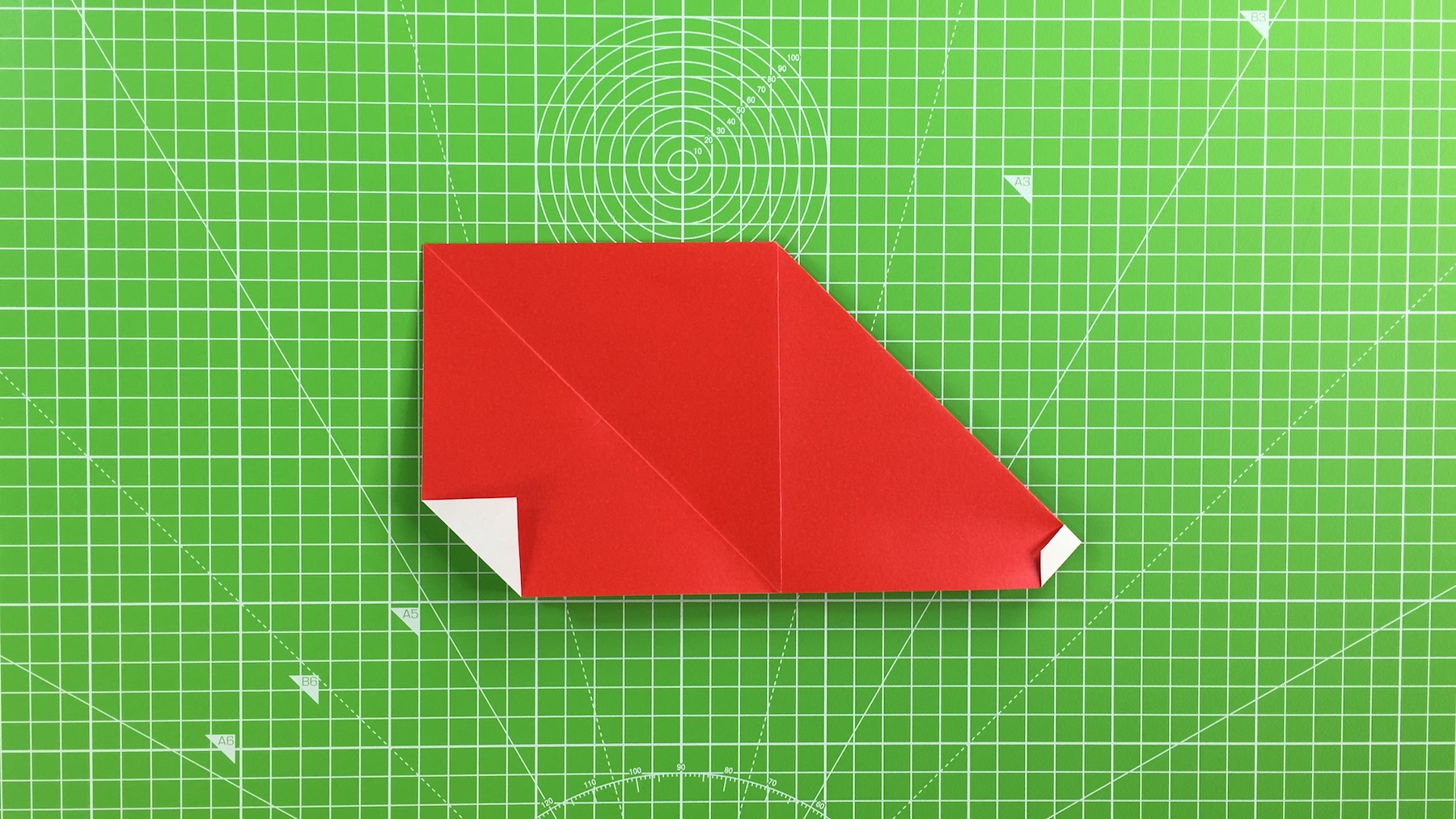 Origami Santa tutorial - how to make an origami Santa, step 19