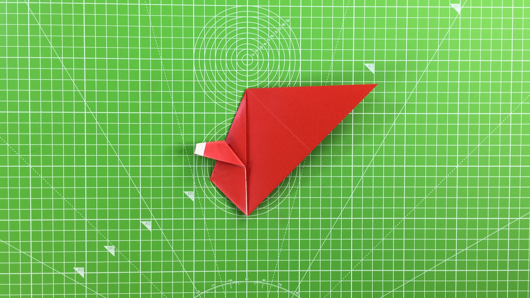 Origami Santa tutorial - how to make an origami Santa, step 36a
