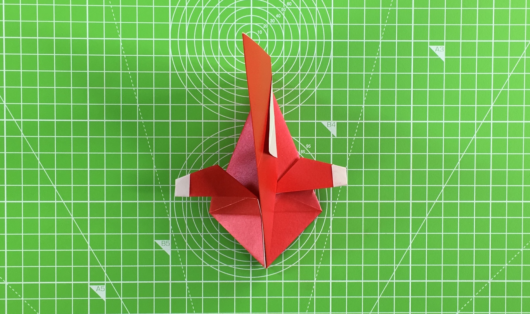Origami Santa tutorial - how to make an origami Santa, step 36b