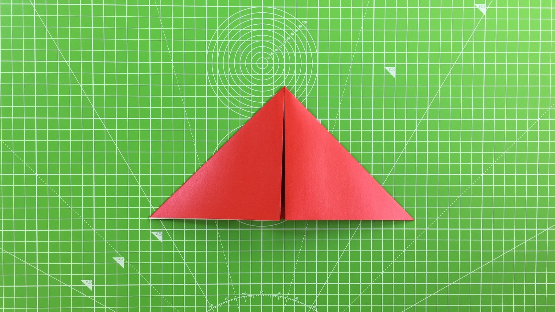 Origami Santa tutorial – how to make an origami Santa, step 4