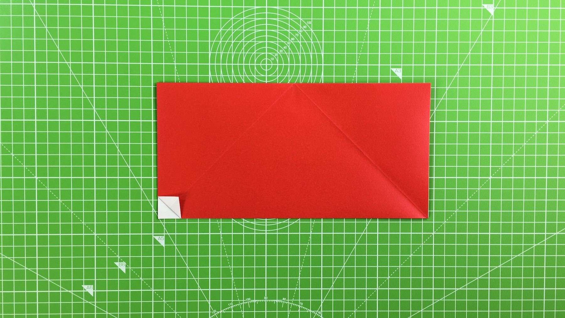 Origami Santa tutorial – how to make an origami Santa, step 6