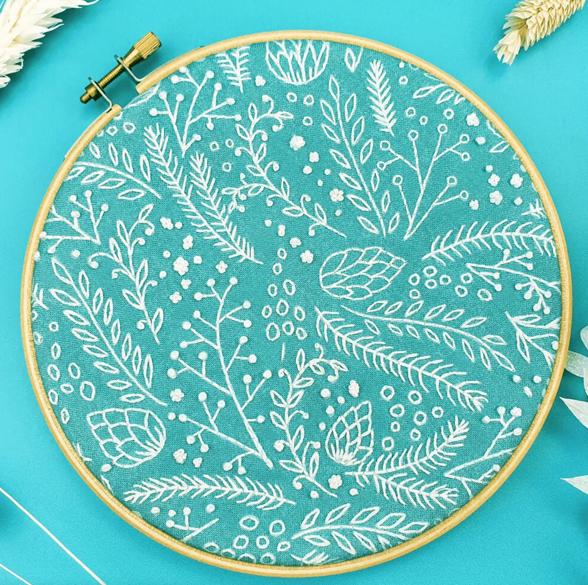 christmas embroidery kits - foliage