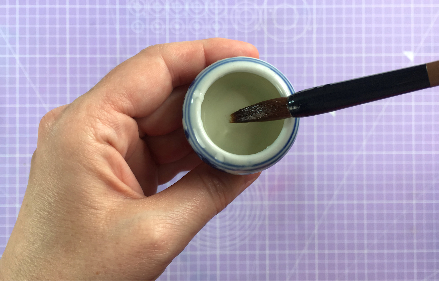How to do Chinese Brush Painting – step 5, wetting the brush