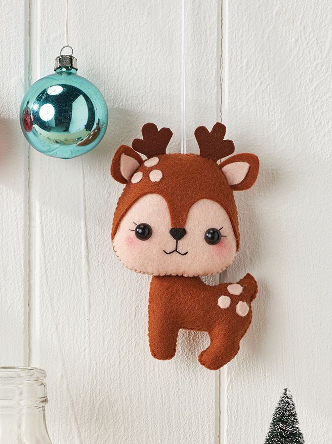 How to make felt deer Christmas decorations