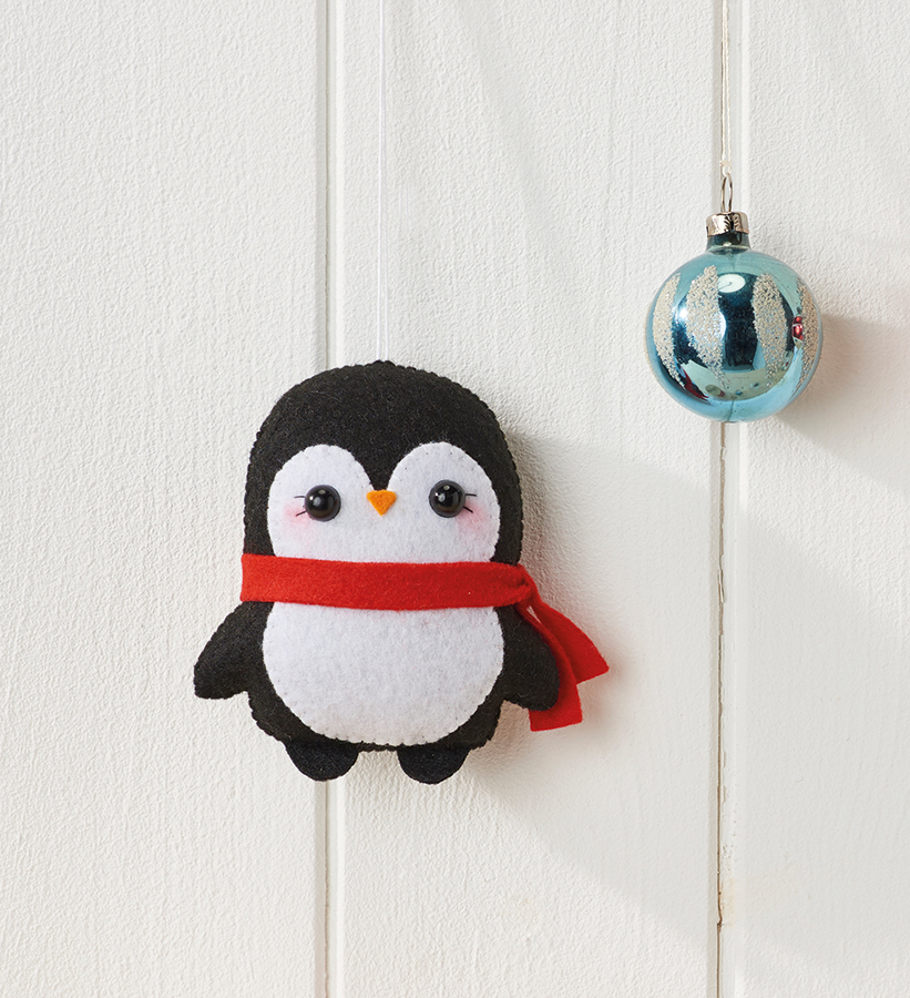 How to make felt penguin Christmas decorations