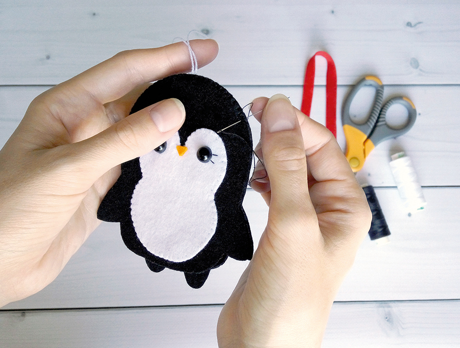 How to make felt penguin Christmas decorations step 3